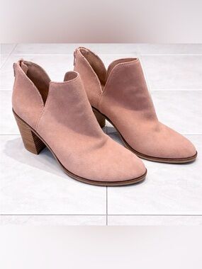 DV by Dolce Vita Blush Pink Suede Ankle Booties Block Heel Zip Boot Size 9